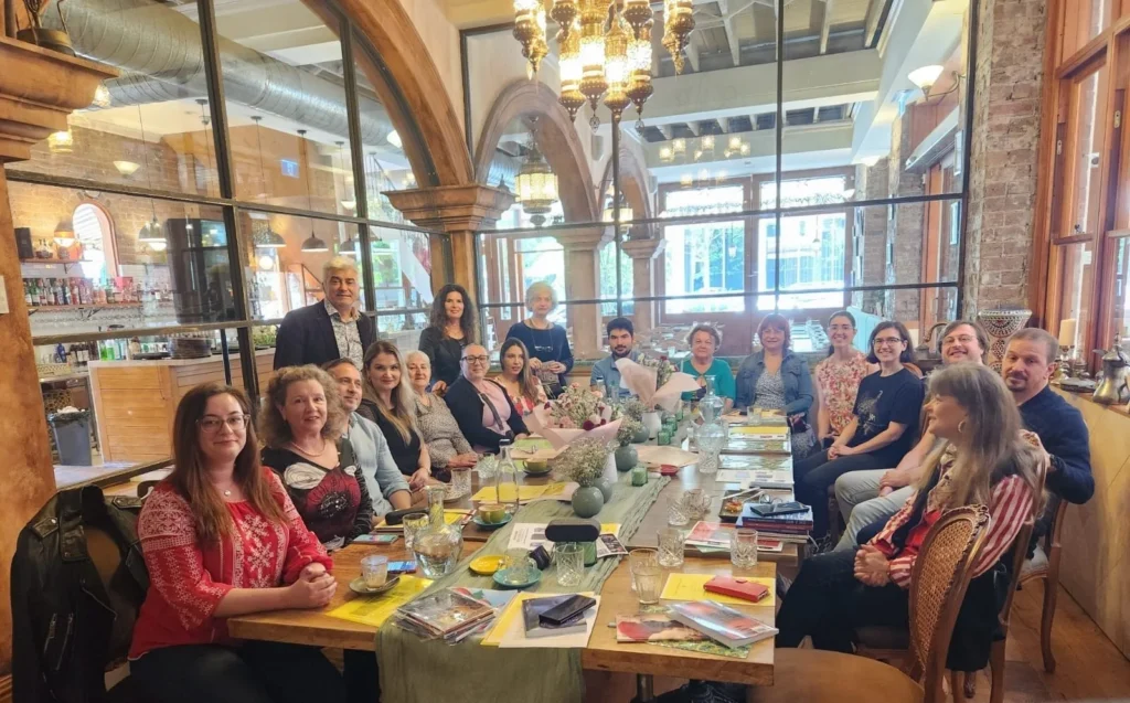ROMÂNI DIN SYDNEY ÎN DIALOG CULTURAL DESPRE IUBIRE
